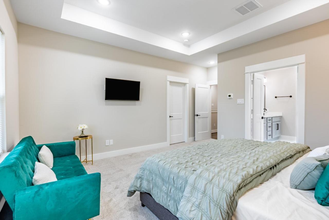 3 Bedroom And 3 Bath We Have Power And Internet Houston Exterior photo